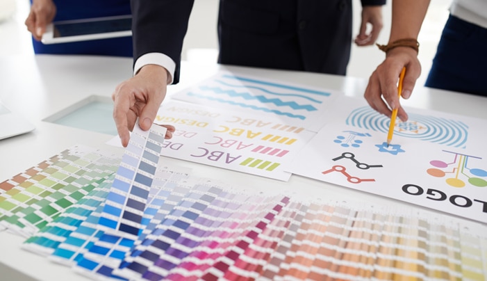 logo color psychology